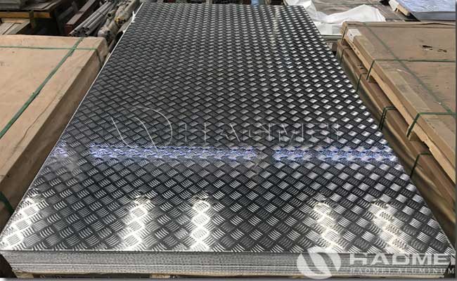 plancha de aluminio estriada